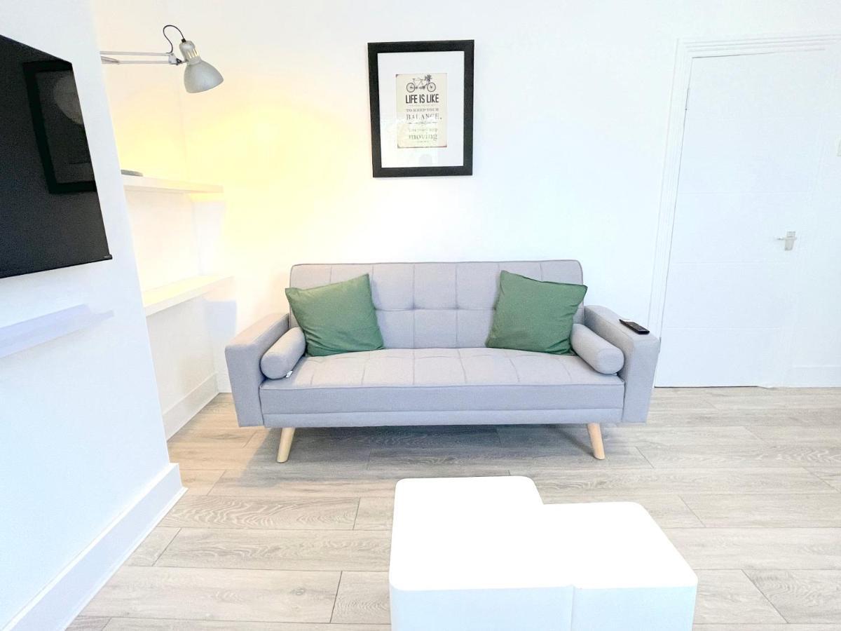 Stylish Apartment In Plaistow 伦敦 外观 照片