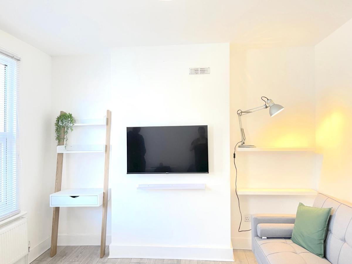 Stylish Apartment In Plaistow 伦敦 外观 照片